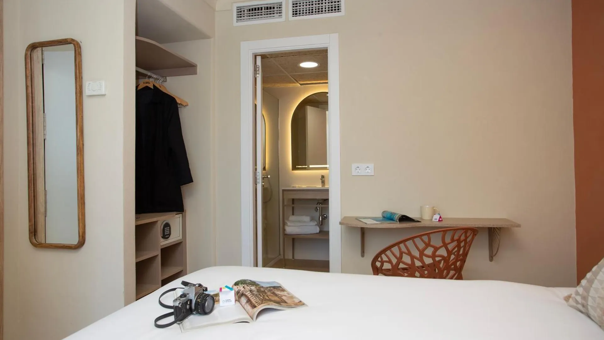 Hotel Casual Bahia Ibiza Sant Antoni de Portmany 3*,